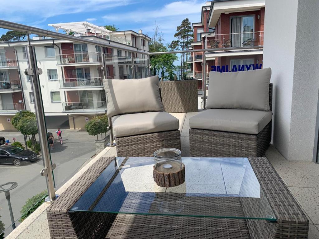 Apartament Nadmorski Z Basenem Klifowa Ревал Екстериор снимка